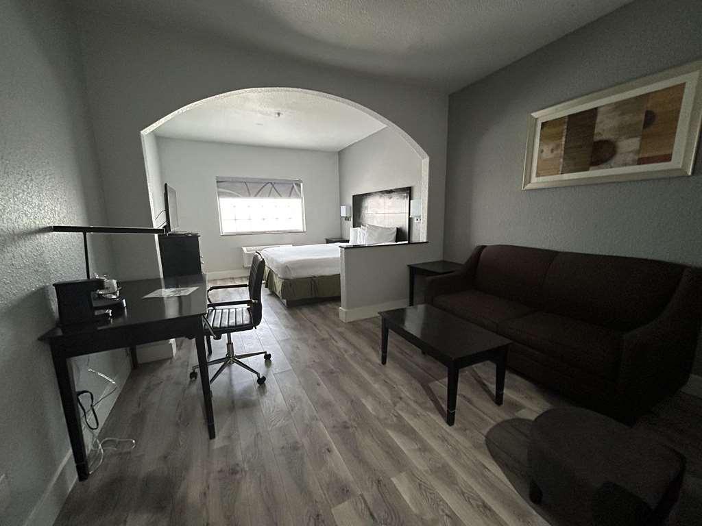 Surestay Plus By Best Western Texas City I-45 Habitación foto