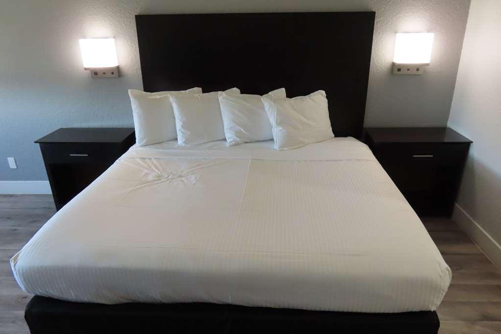 Surestay Plus By Best Western Texas City I-45 Habitación foto