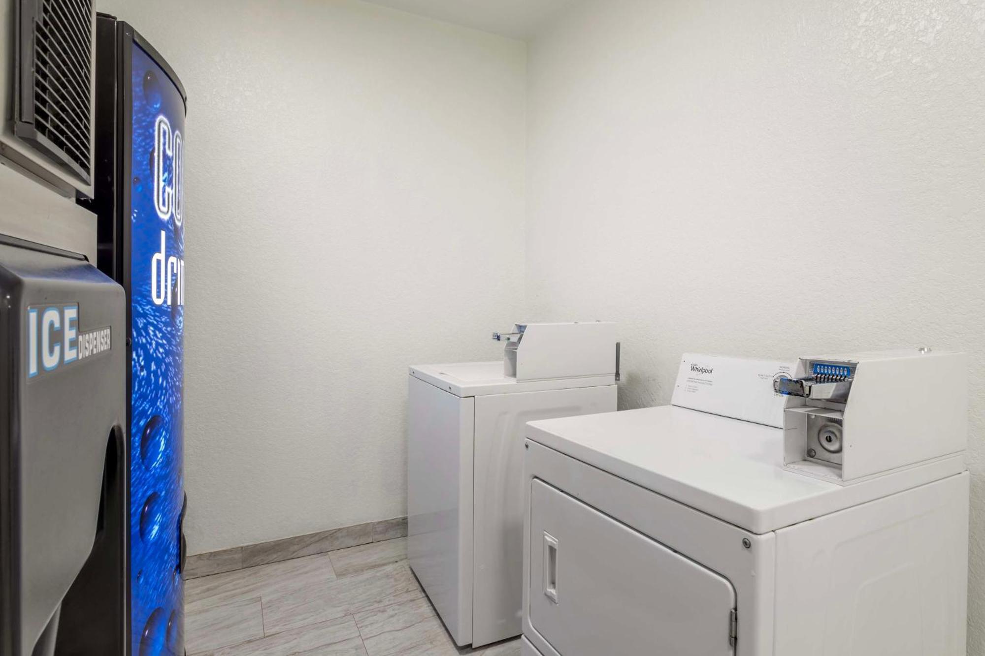 Surestay Plus By Best Western Texas City I-45 Exterior foto
