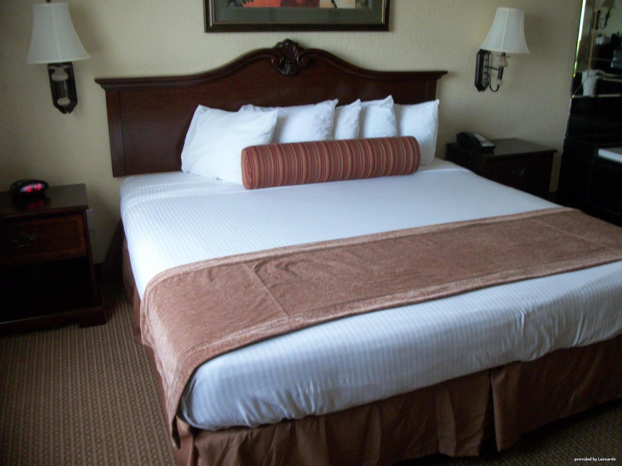 Surestay Plus By Best Western Texas City I-45 Habitación foto